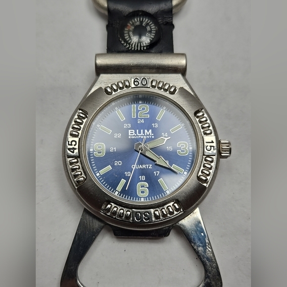 Vintage B.U.M. Equipment Bum Clip Watch Bottle Opener Compass New Battery - Picture 3 of 10